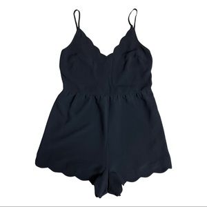 Lush | Scalloped Romper Size S